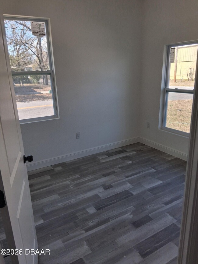 Building Photo - 1621 Illinois St