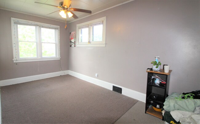 Building Photo - 2837 N Frederick Ave
