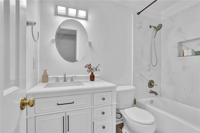 Building Photo - 13300 Morris Rd