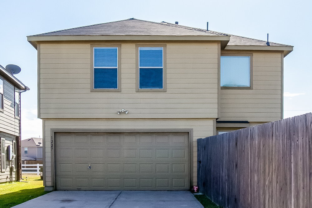 Building Photo - 1227 Grassy View Dr