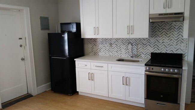 Building Photo - 348 Boyden Ave