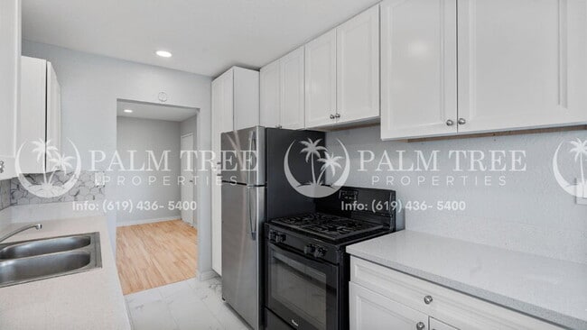 Building Photo - 247 San Jacinto Dr