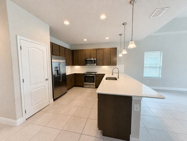 Building Photo - Spacious 5-Bedroom Home at 170 Mitchell's Manor – 4.5 Baths and 2,708 Sq Ft of Comfort in Haines ...