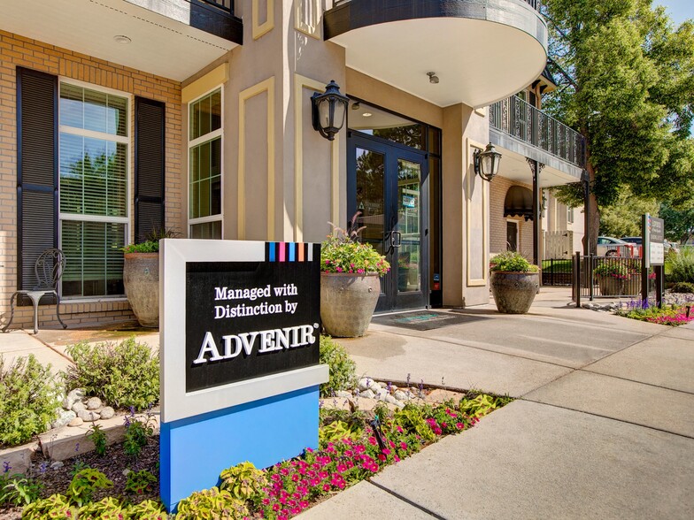 Building Photo - Advenir at French Quarter