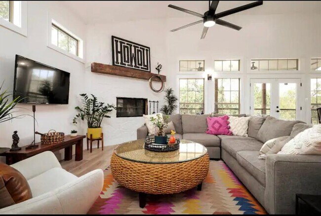 Building Photo - 506 Beauchamp Rd