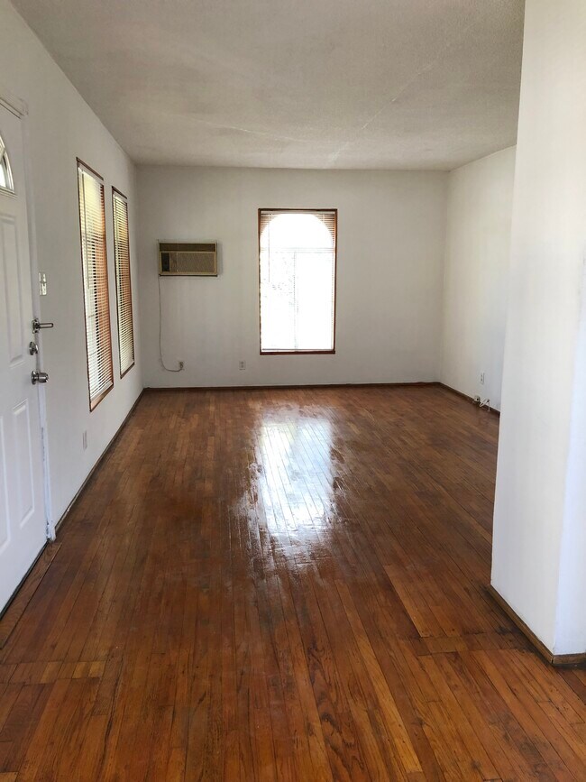 Building Photo - 8624 Olin St