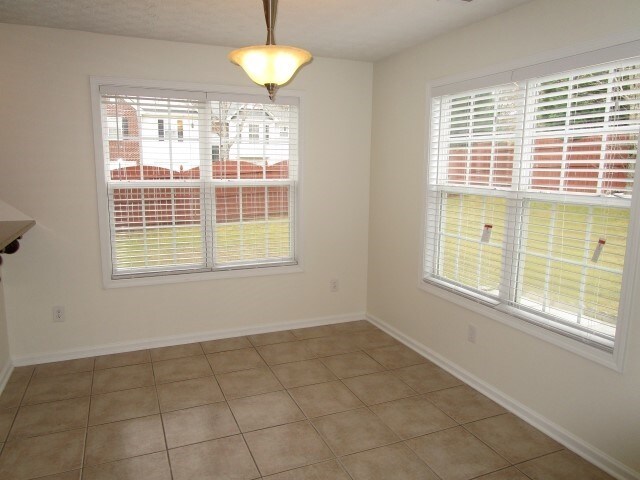 Building Photo - 3472 Skyland Ridge Ct