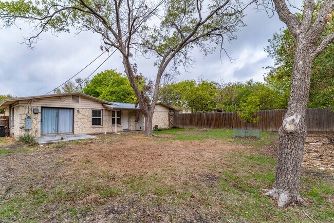 Building Photo - 3-BEDROOM HOME IN RIDGEVIEW, NORTH EAST ISD