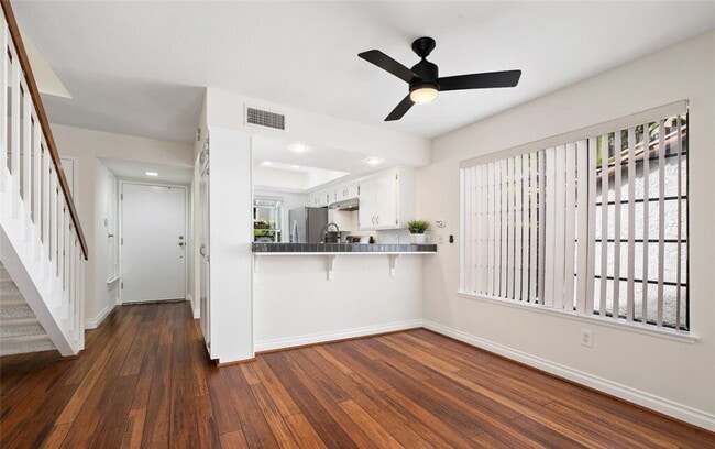 Building Photo - 221 Oahu Way