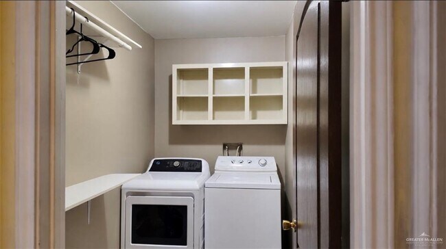 Building Photo - 3702 Marla Dr