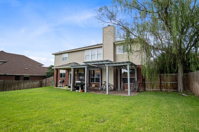 Building Photo - "FREE 2 WEEKS RENT! Spacious 4-Bedroom Oasis with 3.5 Baths at Harker Heights - 3,070 Sq Ft of Co...