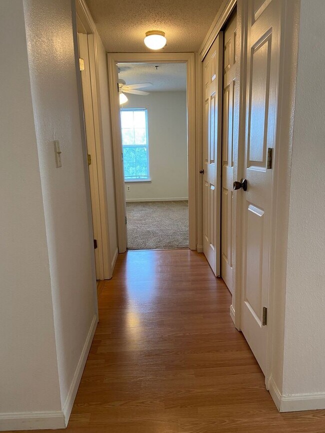 Building Photo - Condominium in FoxPointe