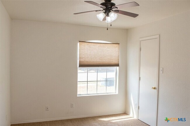 Building Photo - 3909 Deputy Dr
