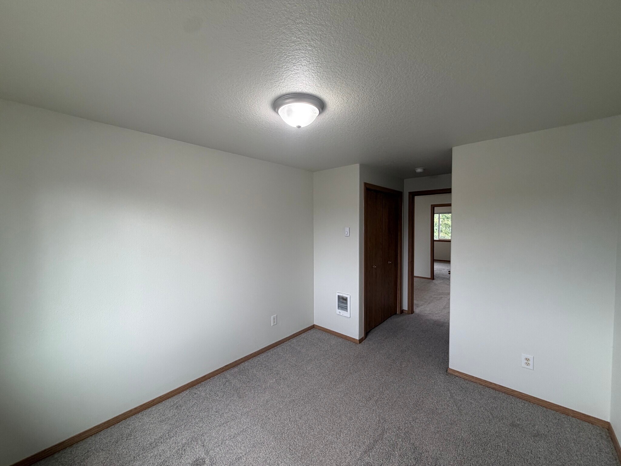 Building Photo - 1139 2nd St NW