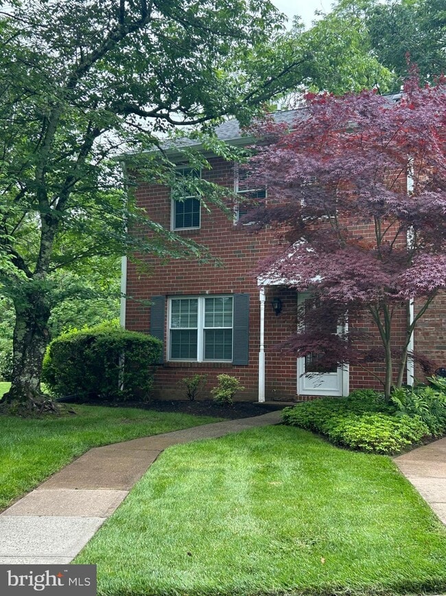 Building Photo - 31 Abelia Ct