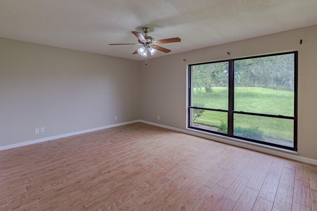 Building Photo - 2525 SW Egret Pond Cir