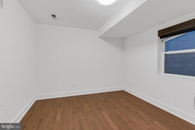 Building Photo - 1228 N 25th St