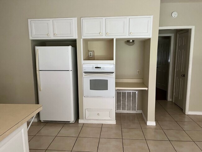 Building Photo - 238 McLemore Dr