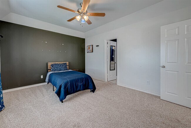 Building Photo - 8006 Devlin Dr