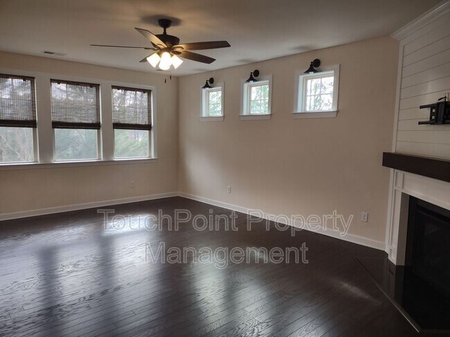Building Photo - 1019 Hamilton Mill Dr
