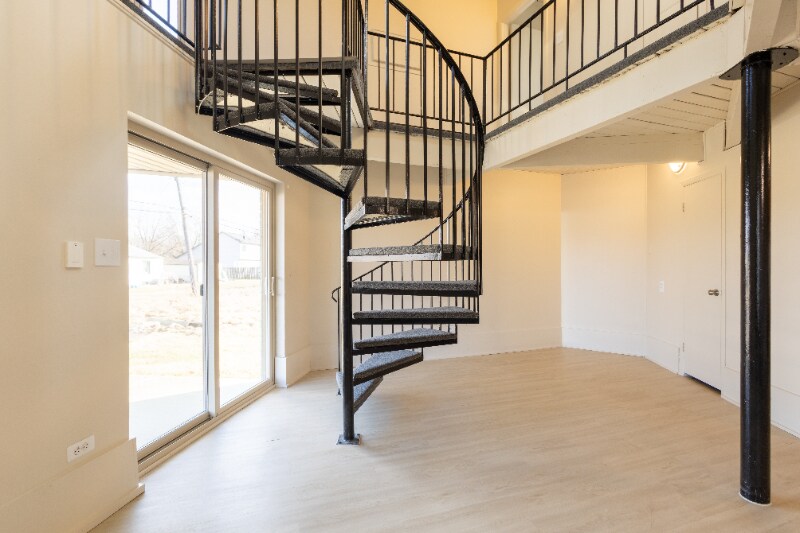 Building Photo - 4301 Harriet St