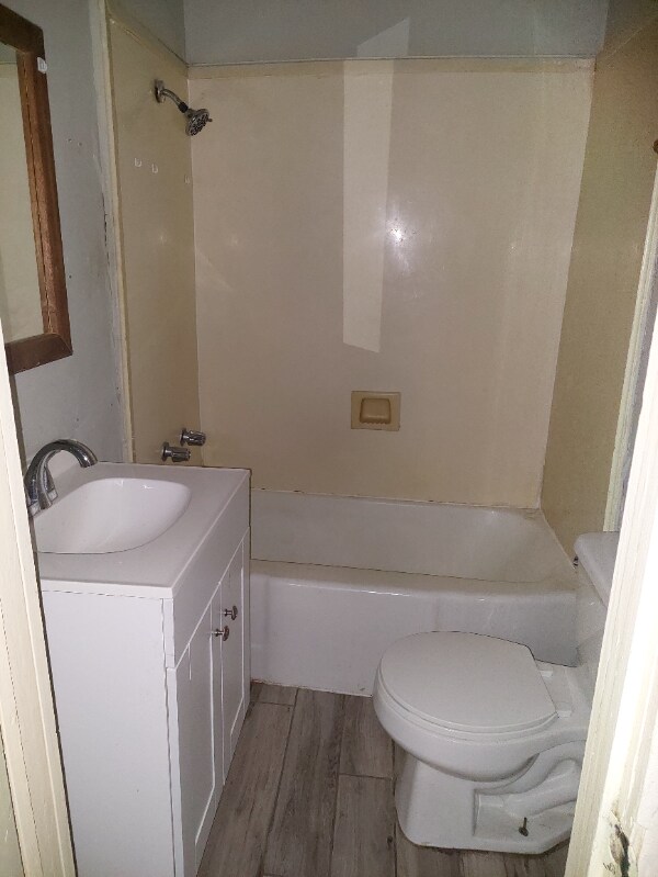 Building Photo - 509 Marine St