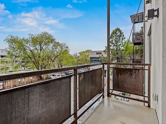 Building Photo - 557 Oppenheimer Dr