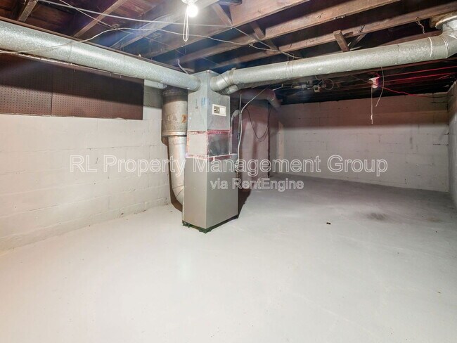 Building Photo - 439 Eldridge Ave