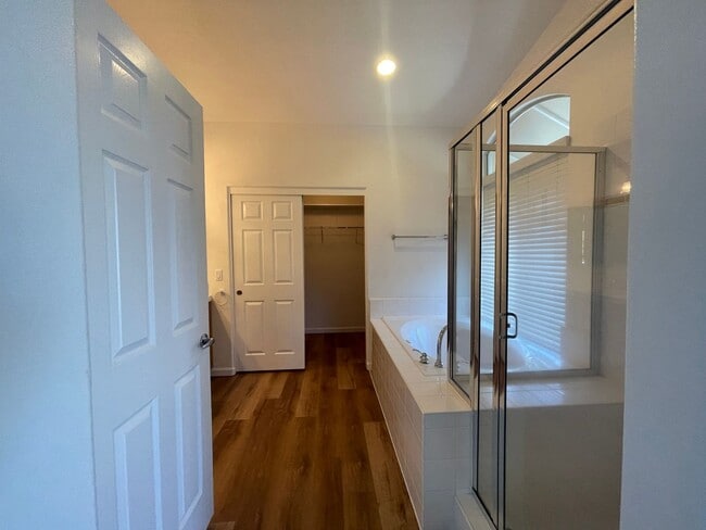 Building Photo - 1535 Via Arroyo