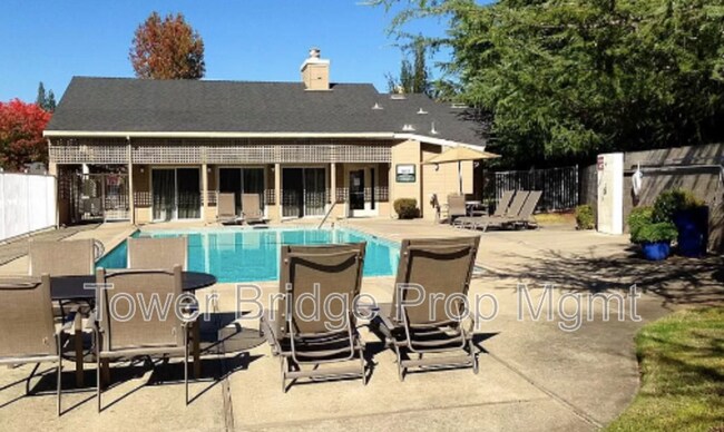 Building Photo - 11150 Trinity River Dr