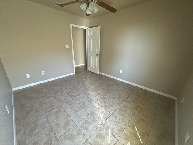 Building Photo - 1212 Powder River Dr