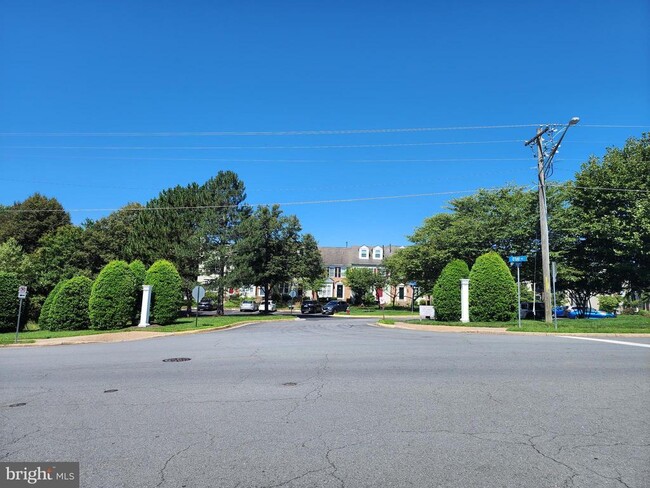 Building Photo - 14564 Woodgate Manor Cir