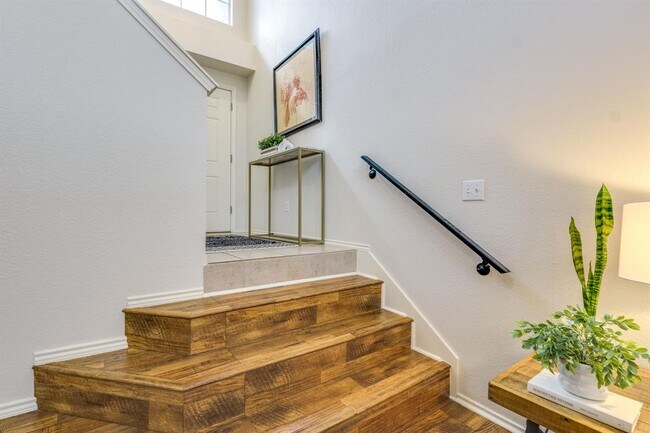 Building Photo - 4501 Whispering Valley Dr