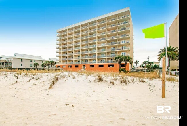 Building Photo - 1117 W Beach Blvd