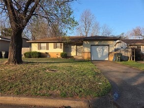 Building Photo - 1917 Treat Dr