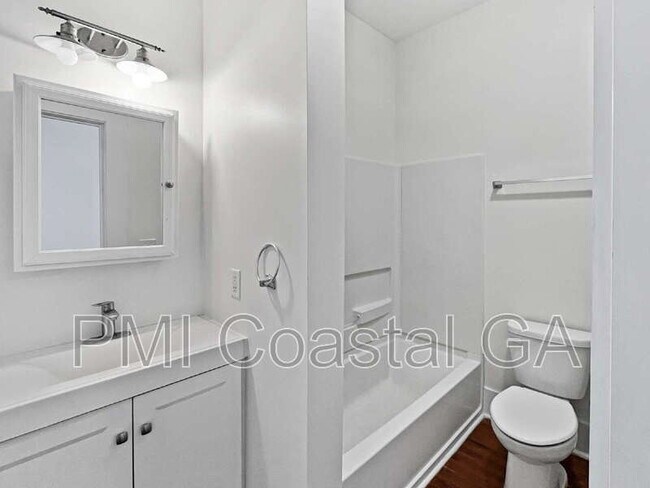 Building Photo - 1313 Whitaker St