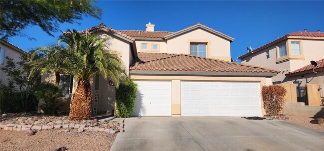 Primary Photo - 744 Descartes Ave
