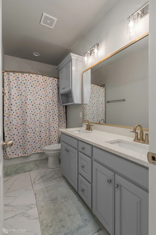 Building Photo - Modern 4BR Home w/ Bonus Room in Dogwood South