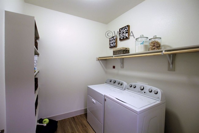 Building Photo - 1 bedroom in Austin Tx 78748