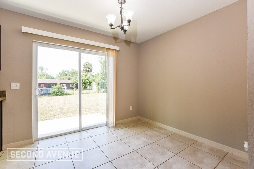 Building Photo - 3253 SE 143rd Ln