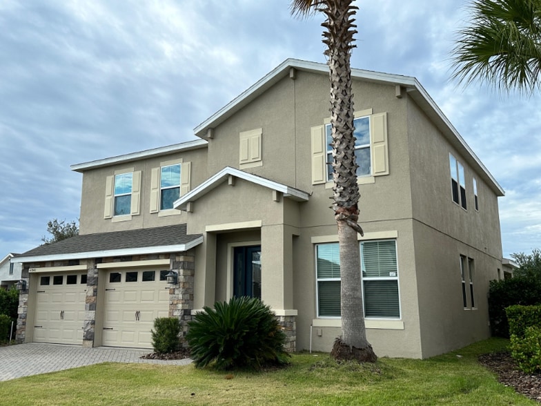 Building Photo - 4941 Maple Park St