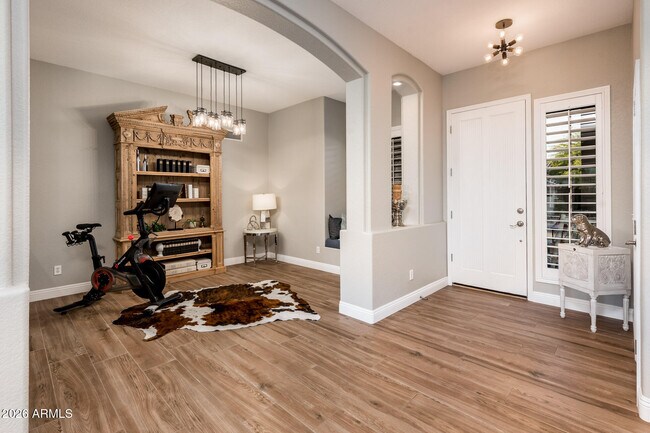 Building Photo - 4375 E Lariat Ln