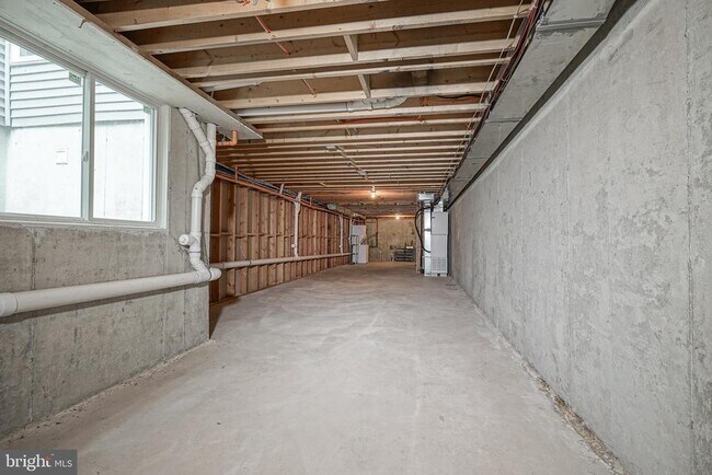 Building Photo - 140 S 46th St