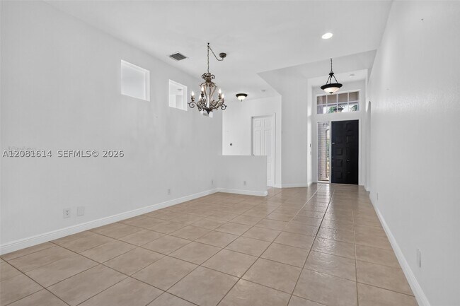 Building Photo - 5659 Via De La Plata Cir