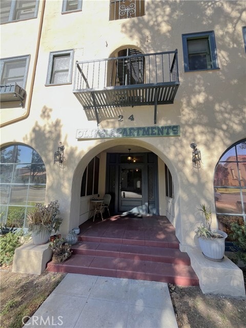 Building Photo - 24 W Olive Ave