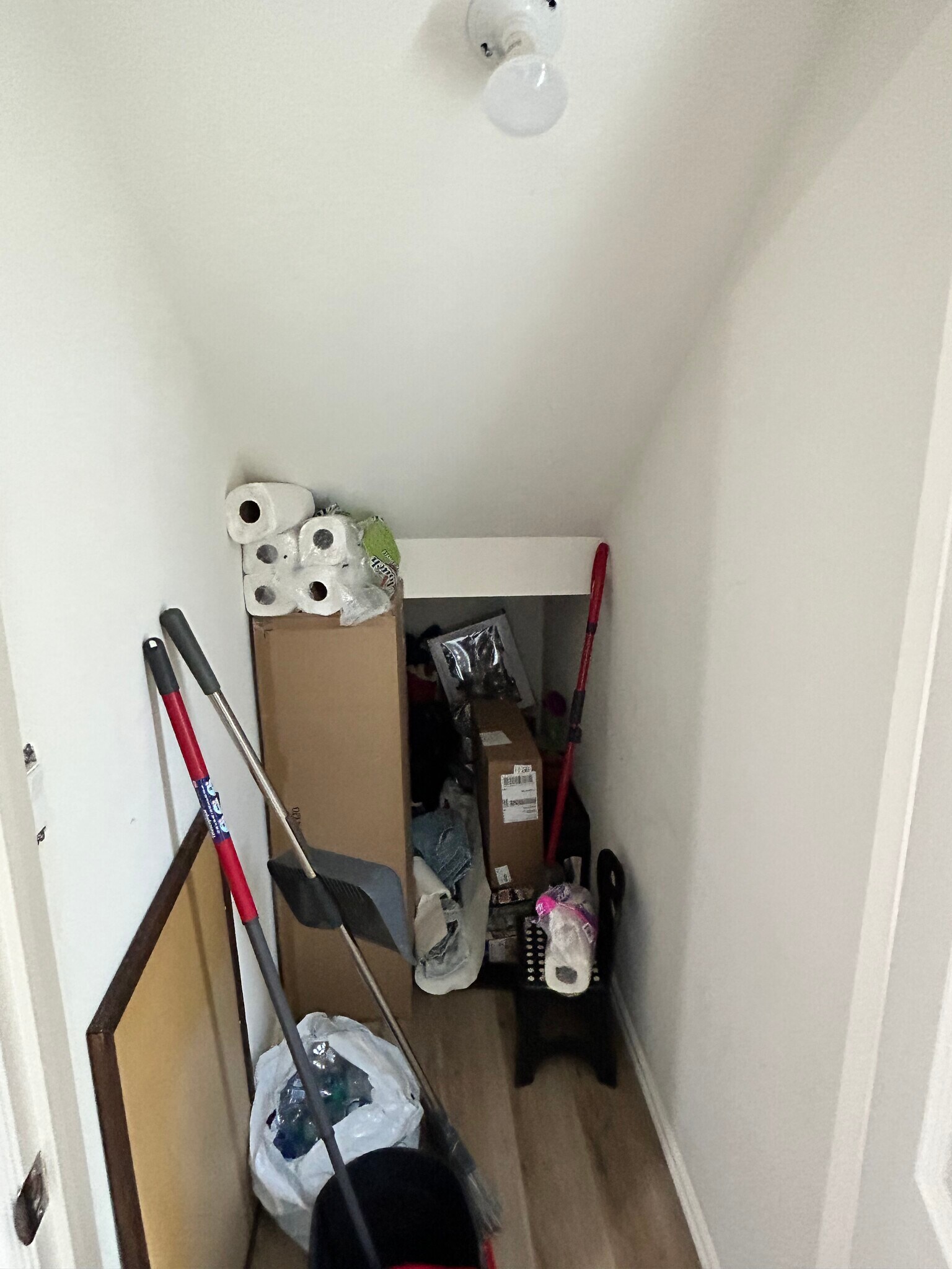 Building Photo - 6724 Nestle Ave