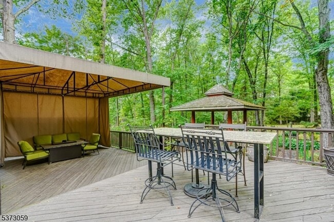 Building Photo - 833 Carnoustie Dr