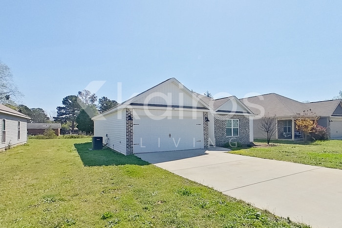 Building Photo - 126 Hughes Dr
