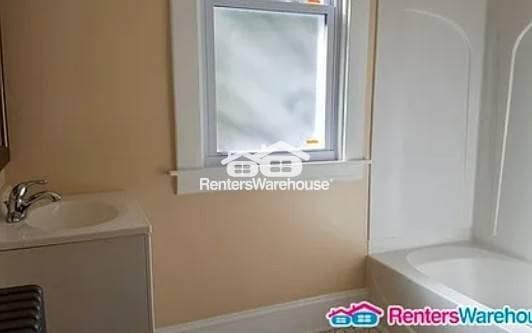 Building Photo - 519 N Penn Ave