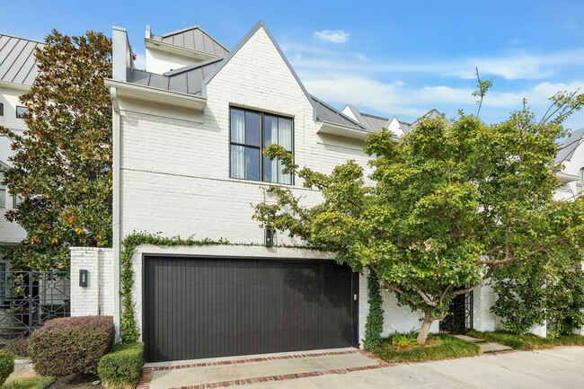 Primary Photo - 3240 Bammel Ln